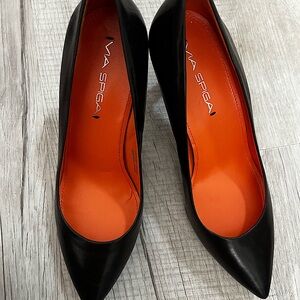 Via Spiga Black Leather Pump sz 6